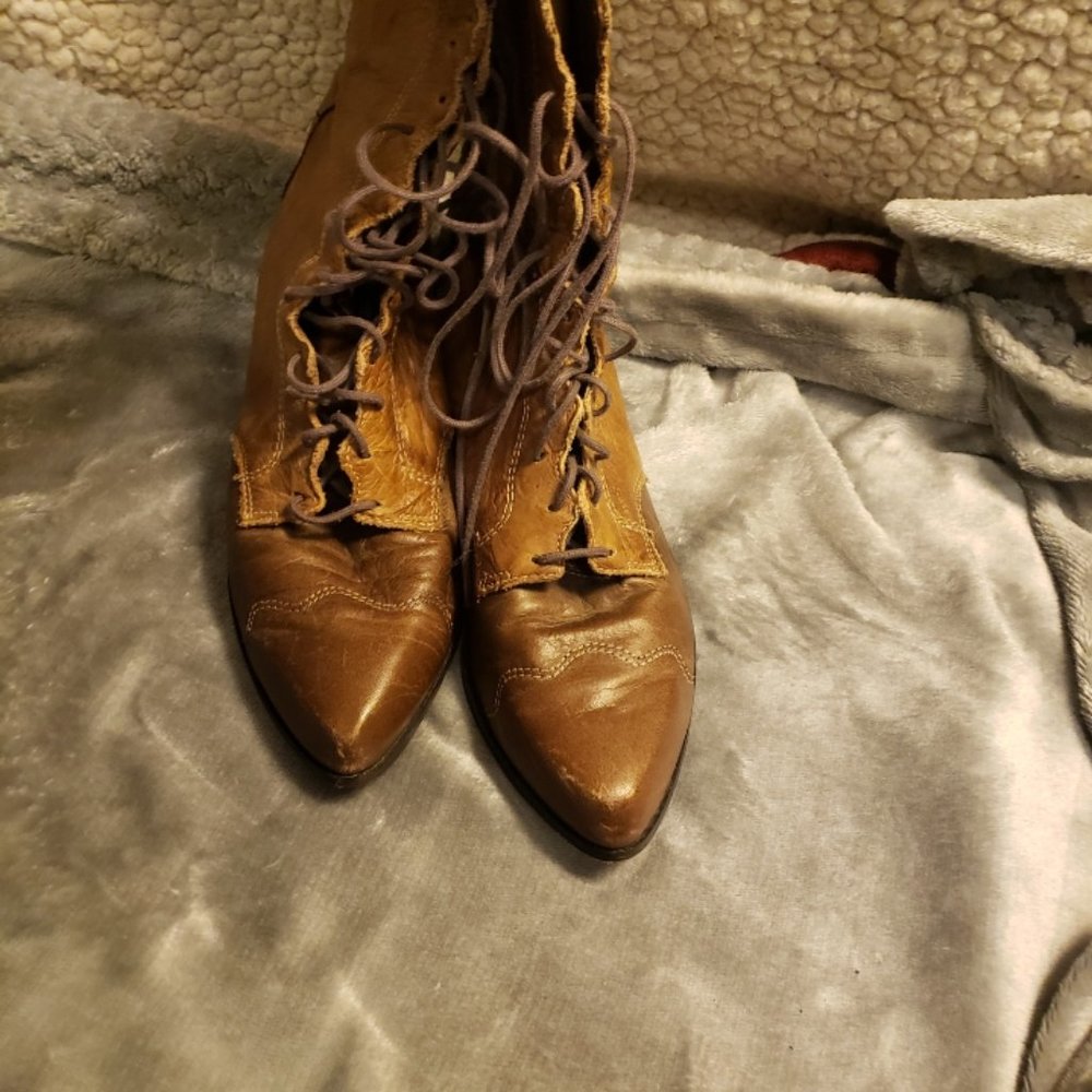 Zodiac Lace-Up Leather Boot